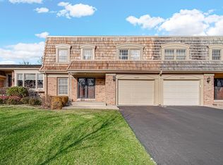 19W060 Normandy Ave S, Oak Brook, IL 60523