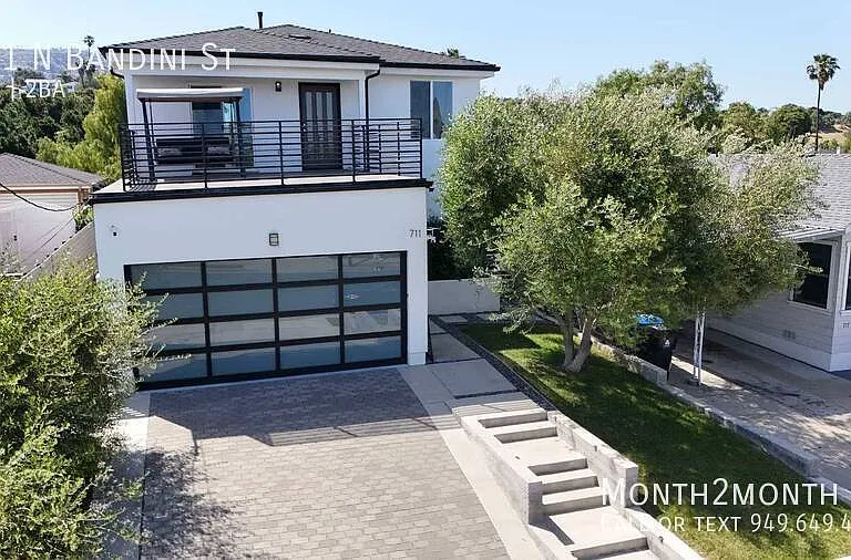 711 N Bandini St — Photo 57