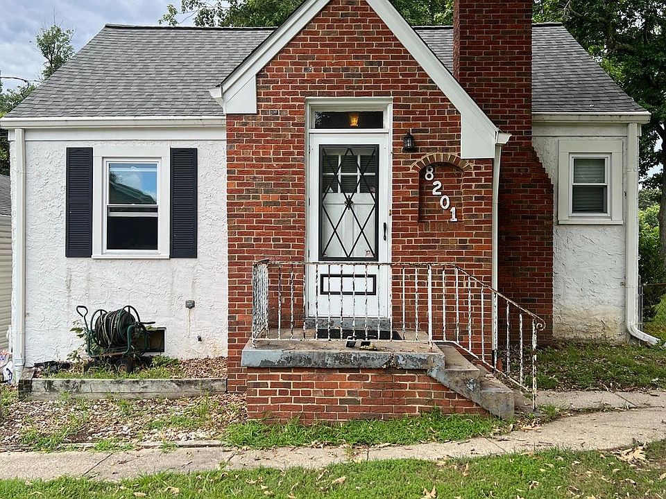 2nd image of 8201 Comet Dr