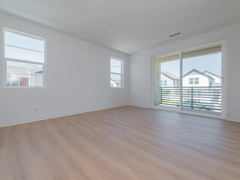 135 Restore — Photo 17