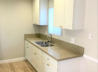 1996 Maple Ave APT 06, Costa Mesa, CA 92627