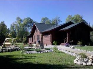 3593 River Dr, Eveleth, MN 55734