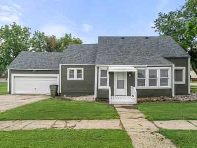 401 S Main St, Woodward, IA, 50276