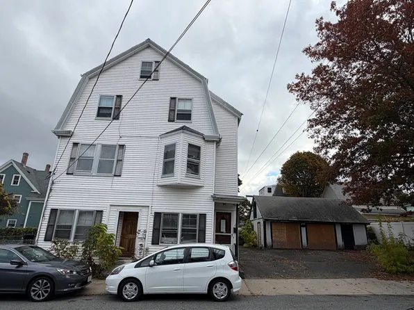 2 Osborne St, Peabody, MA 01960