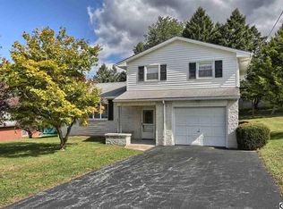 1350 Norton Rd, Steelton, PA 17113