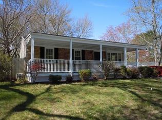 403 Valley Rd, New Bedford, MA 02745