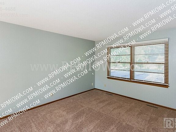 2nd image of 3218 Hoover Ave