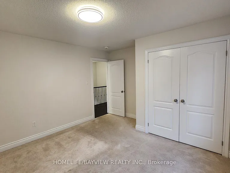 1263 Peelar Cres — Photo 21