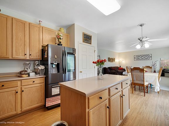 4th image of 2511 Prairie Crossing Dr