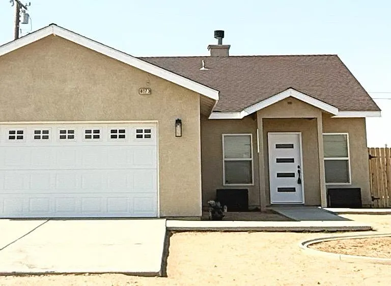 8173 Viburnum Ave — Photo 1