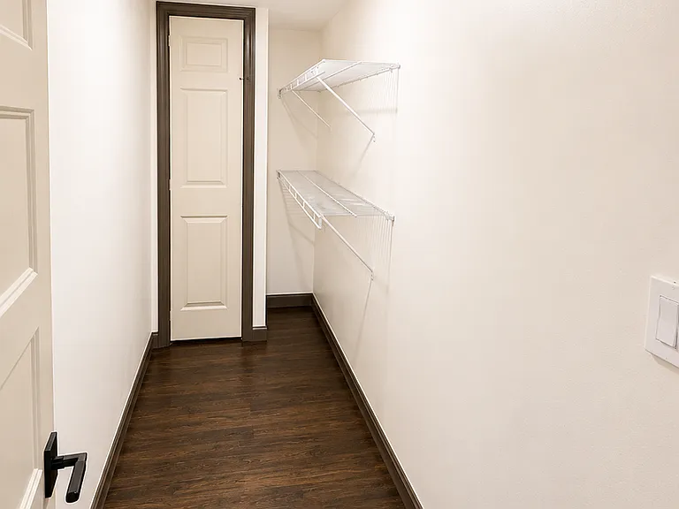 9610 Britannia Ct — Photo 12