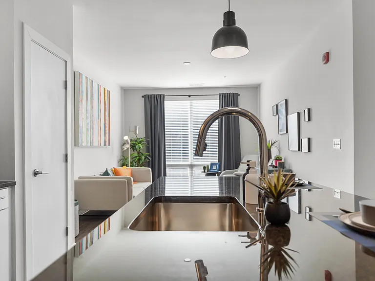 Gallerie Apartments — Photo 7