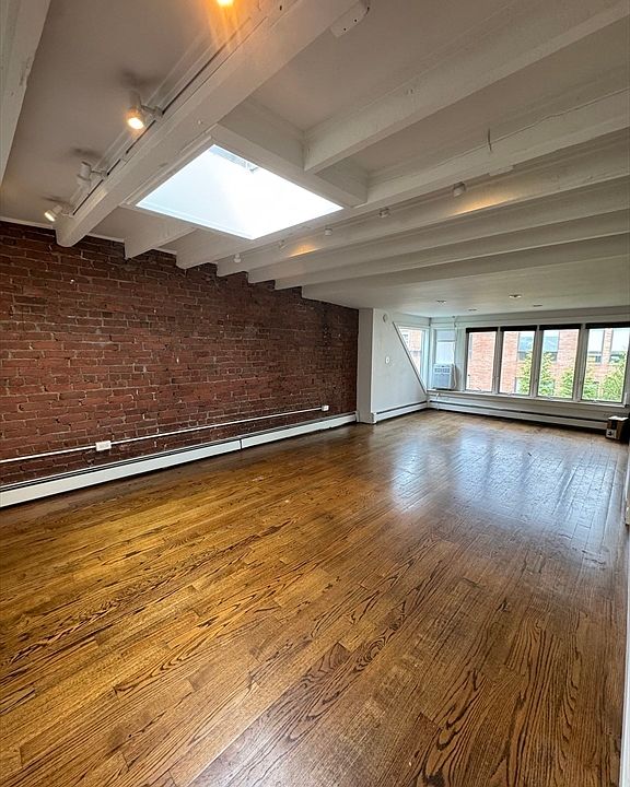 1st image of 12 Aberdeen St #3