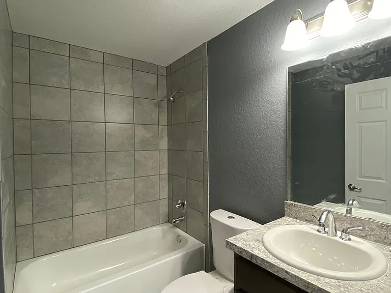 4004 SW 138th Pl — Photo 21