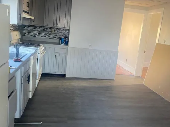 19R Randall St Unit 1, Taunton, MA 02780