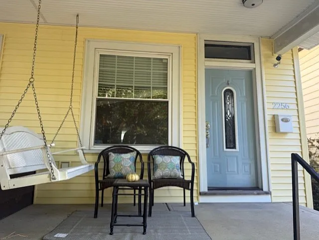 3 bed, 1250 sqft, $2,070 — Photo 2