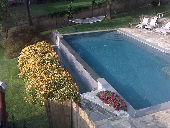 4th image of 17 Pinecrest Dr