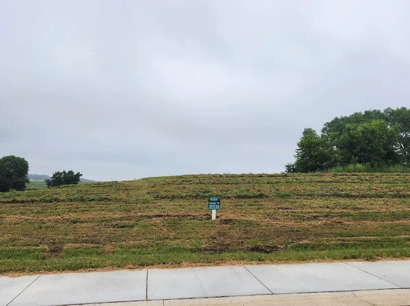 L130 Blue Victoria, Sun Prairie, WI 53590