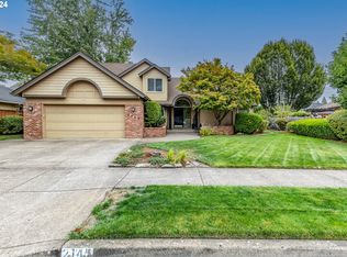 2145 Ridgeway Dr, Eugene, OR 97401