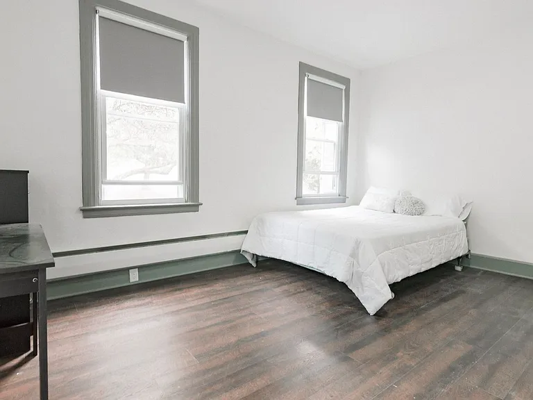 110-113 Stewart Ave — Photo 203