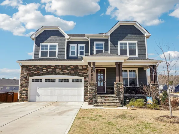 251 N Crest Dr, Chapel Hill, NC 27517