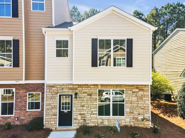 207 Riverstone Commons Cir
