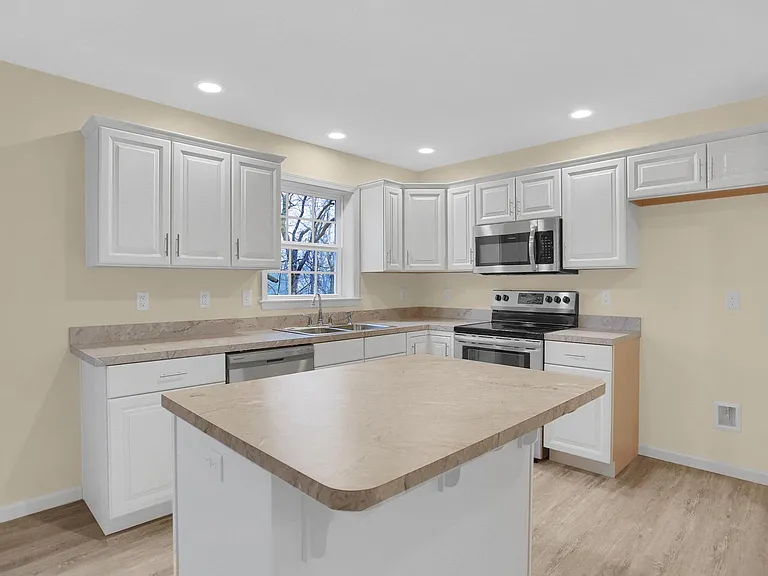 32 Parker Spring Ave — Photo 22
