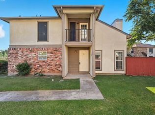 910 Turtle Cv #148, Irving, TX 75060