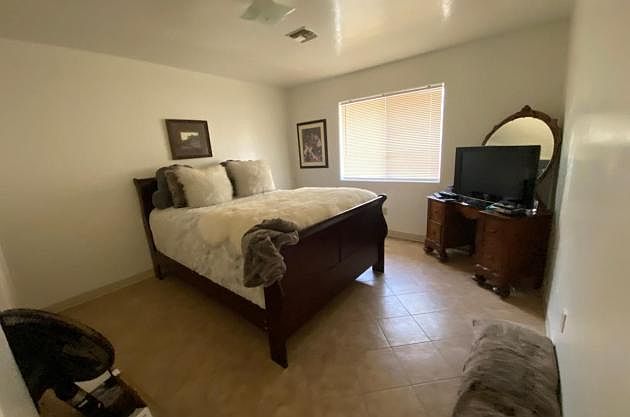 2nd image of 2221 N Bell Ave #2