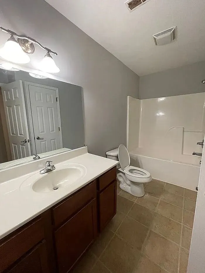 3 bed, 1480 sqft, $1,967 — Photo 4