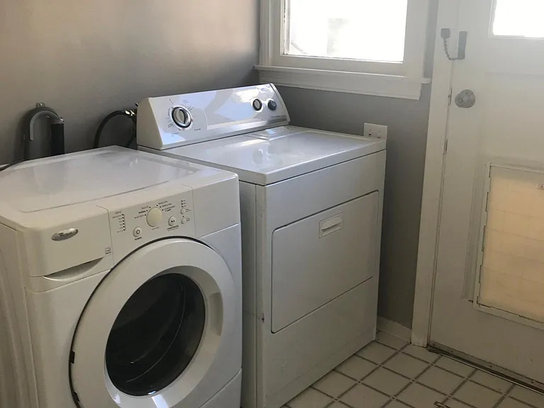 490 E Sacramento Ave — Photo 16