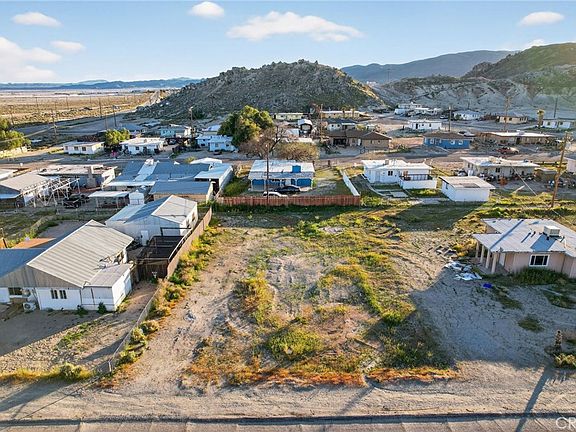 3rd image of 13797 Sutter St