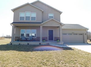 8800 Adkris Dr, Dimondale, MI 48821