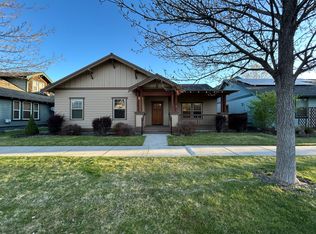 1655 NW Hickory Pl, Redmond, OR 97756