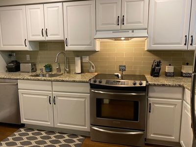 15 Beals Cove Rd APT F, Hingham, MA, 02043