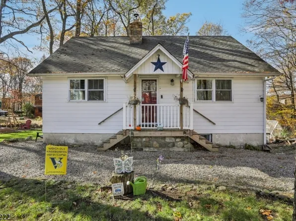 10 Anawa Rd, Vernon Twp., NJ 07422
