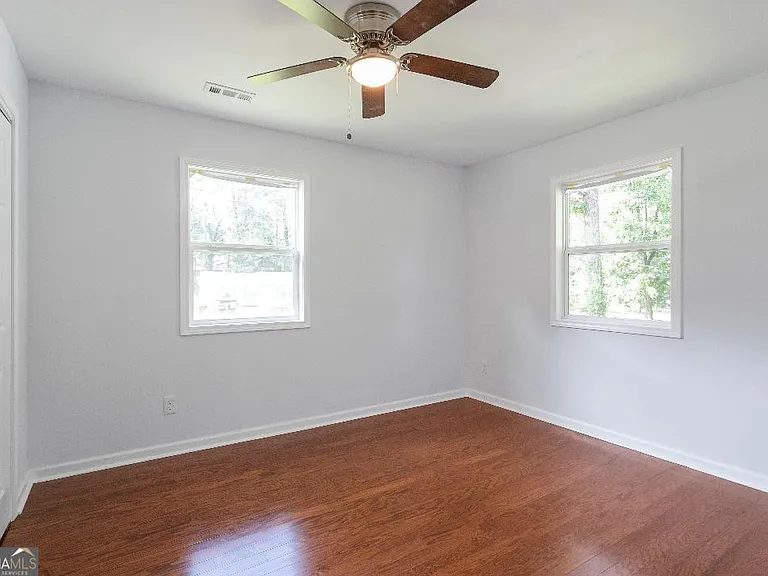4144 Canby Ln — Photo 3