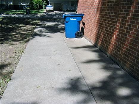 3rd image of 2217 W 8th Ave