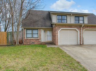 997 Timber Creek Ln, Greenwood, IN 46142