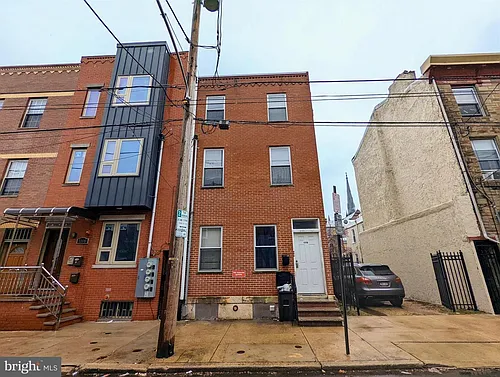 1110 Green St #2R Photo 1