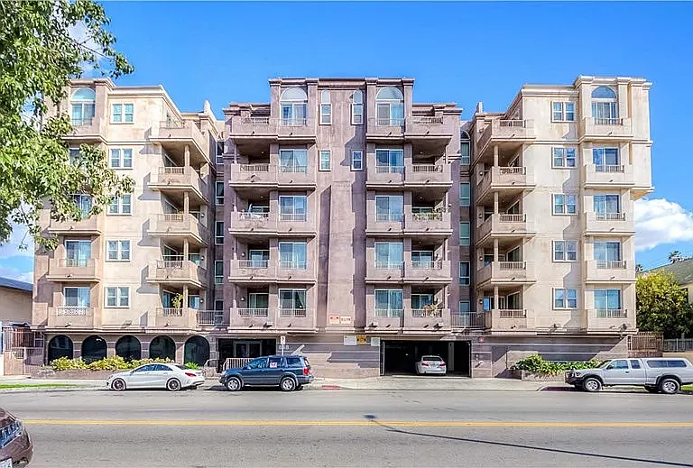 848 Irolo St #205 — Photo 10