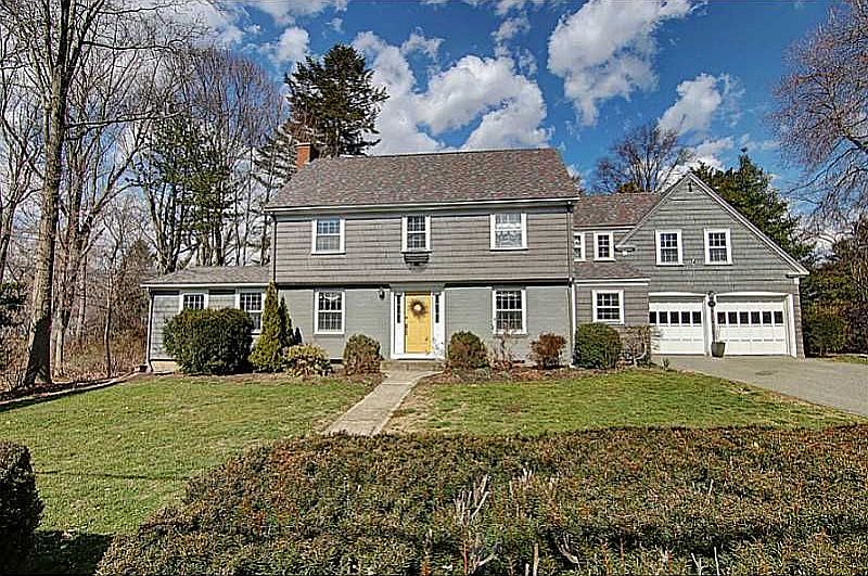 1st image of 23 Brentonwood Ave