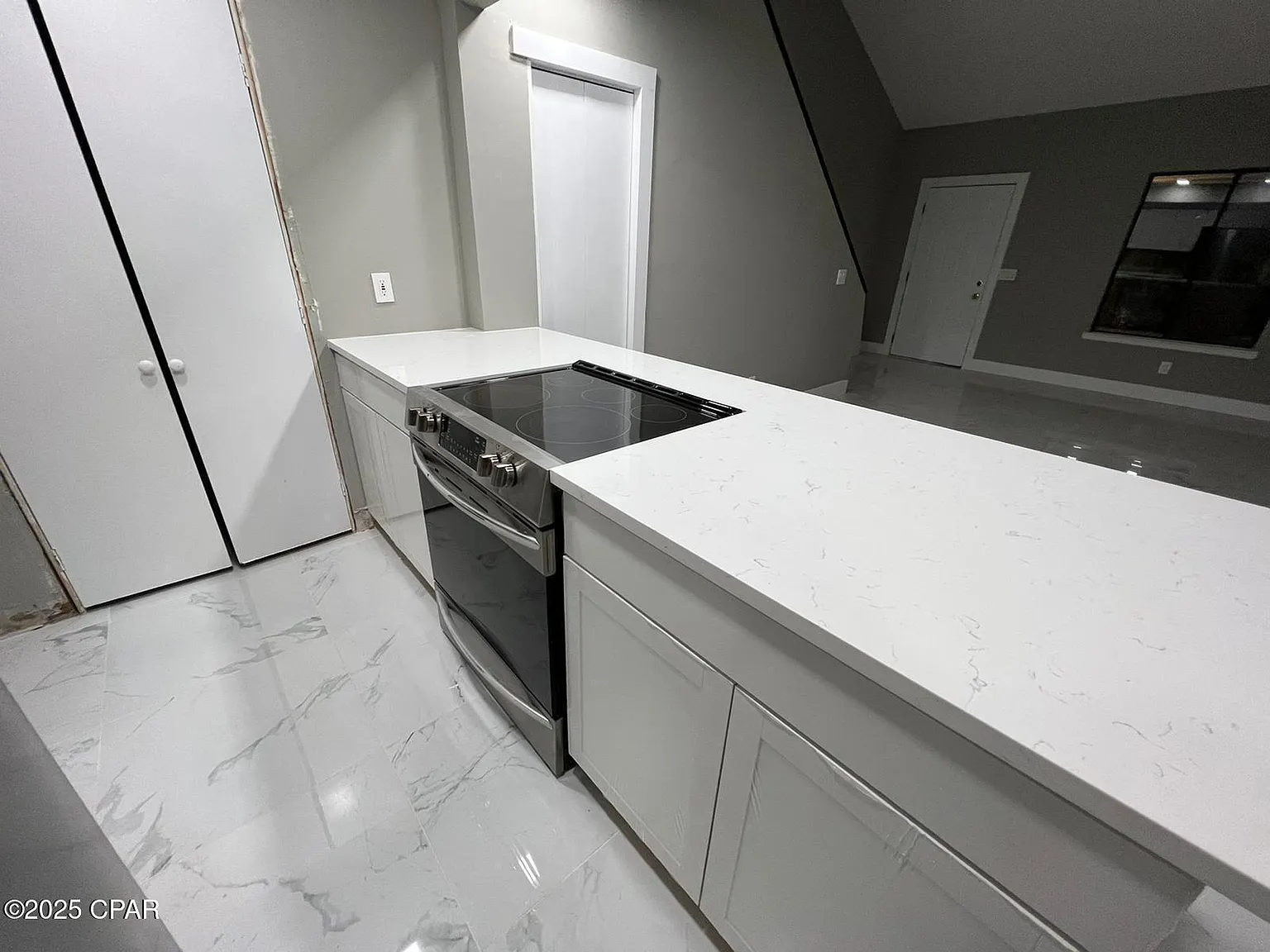 2 bed, 4288 sqft, $1,499 — Photo 3