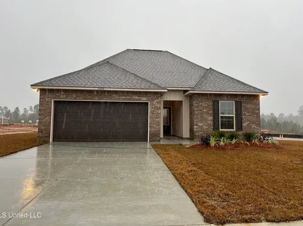 15070 Stockridge Dr, Gulfport, MS 39503