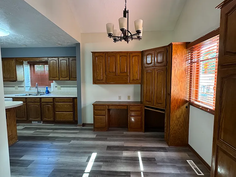 13519 Atwood Ave — Photo 37