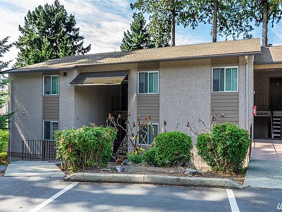 4th image of 11629 100th Ave NE APT 9B