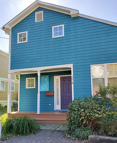 1018 Grove St Photo 1