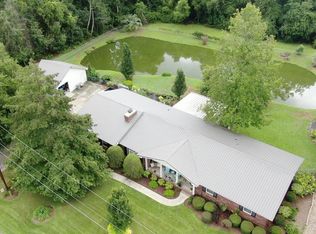 913 Edgewood Cir, Blackshear, GA 31516