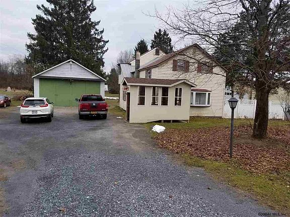 2nd image of 574 Maple Ave