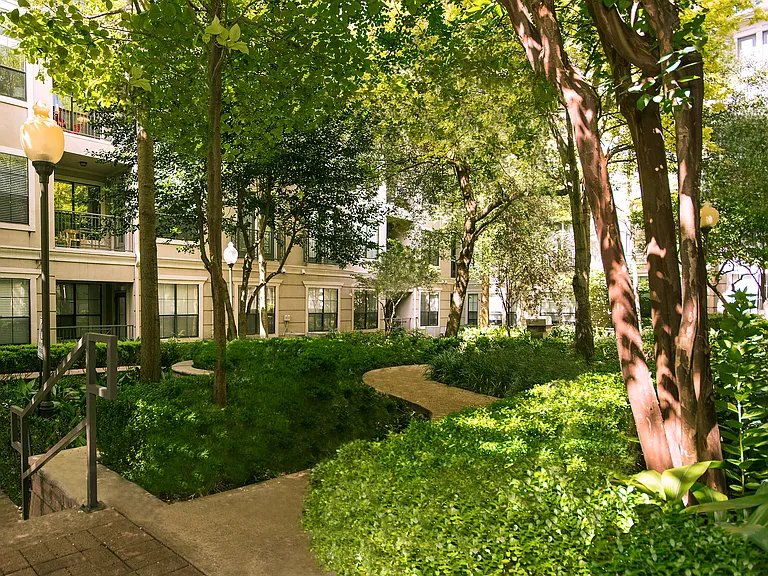 Renaissance at Preston Hollow — Photo 10